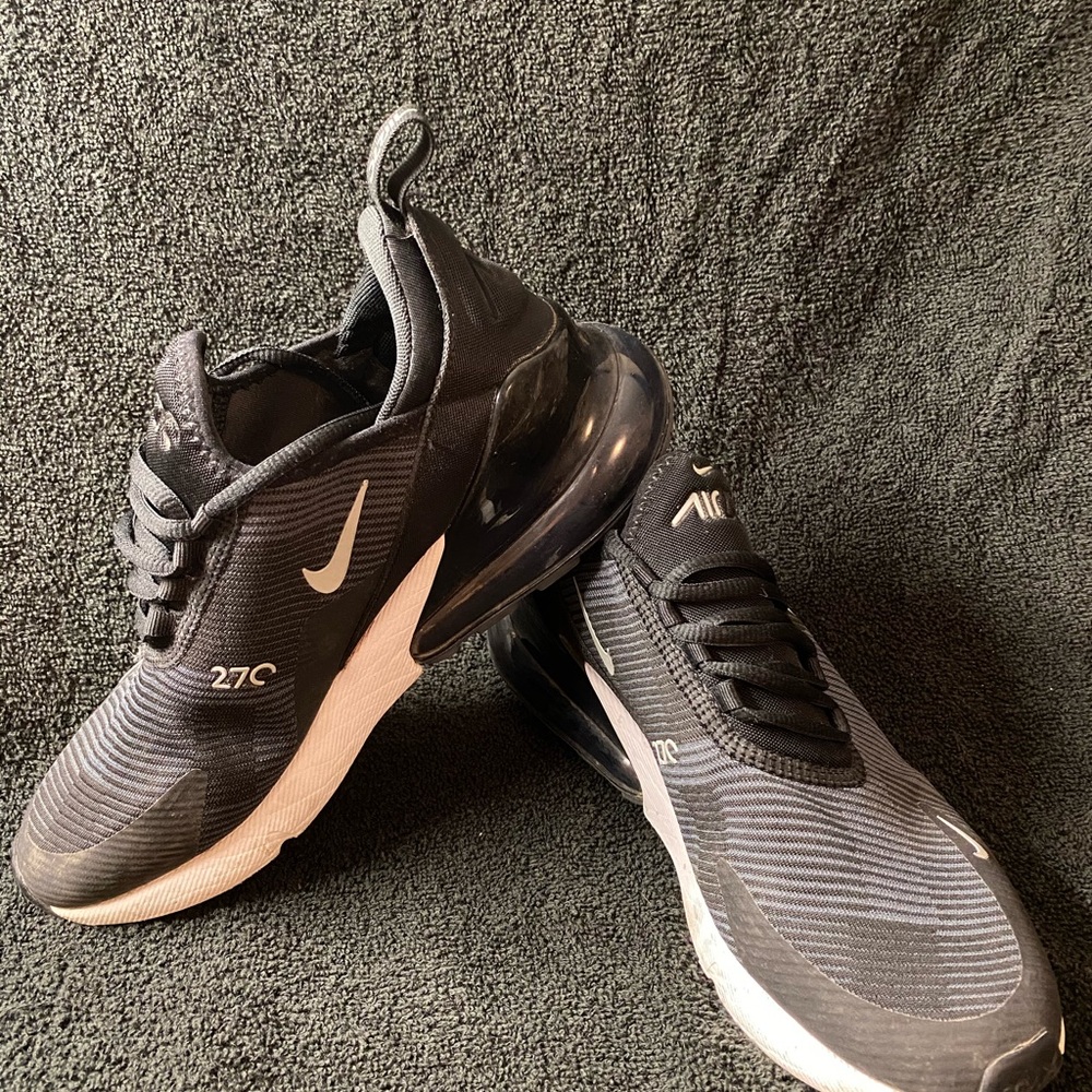 Women’s Nike Air Max 270